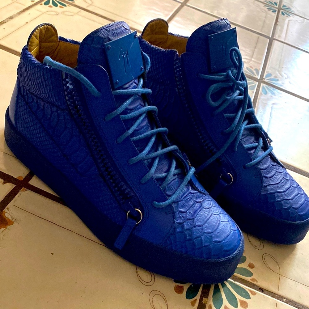 Like new designed snakeskin